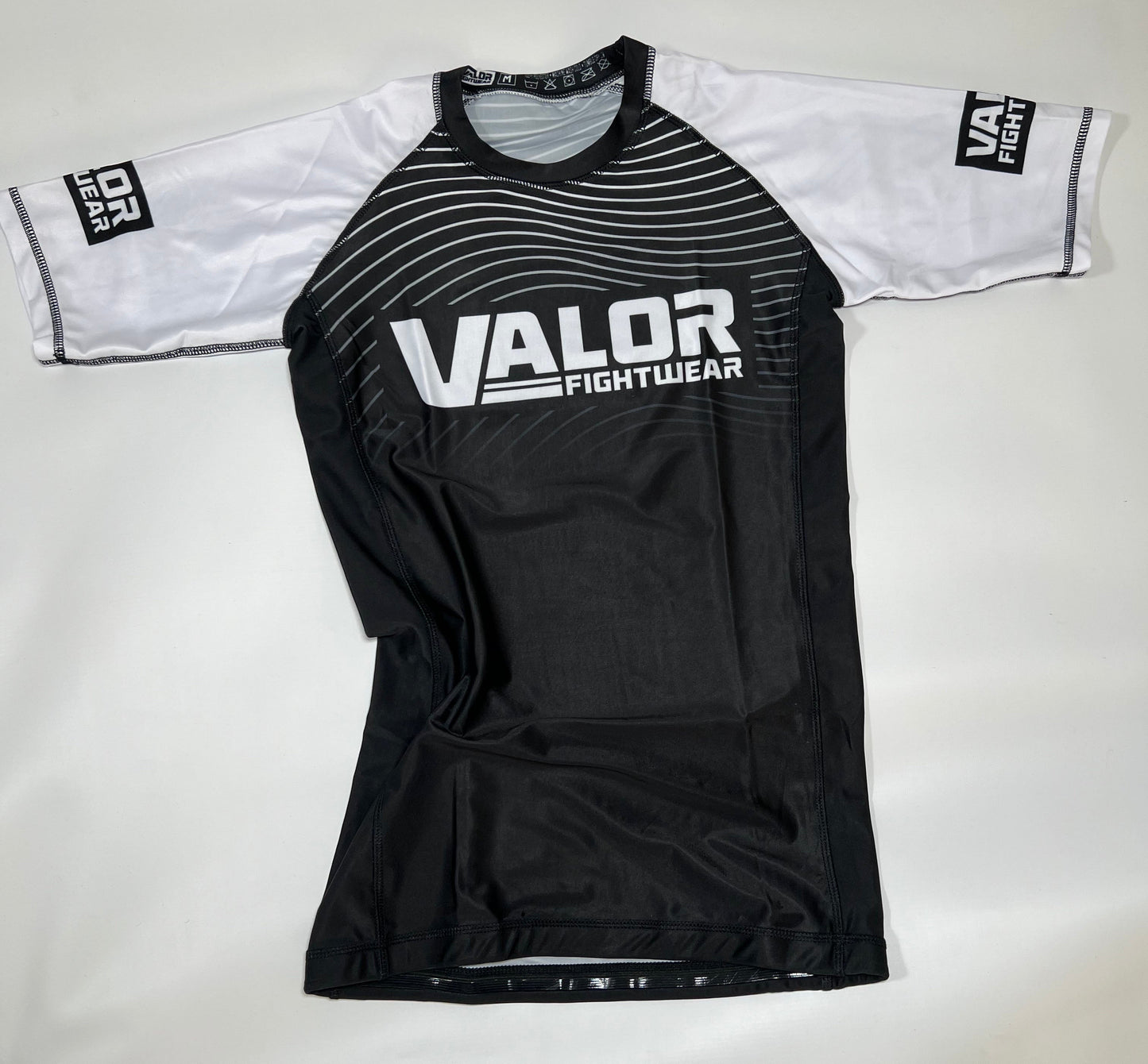 VALOR IBJJF WHITE RANKED 2023 RASHGUARD